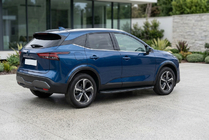 Nissan Qashqai 2021- Progi Boczné Tayga Black (2 szt., Aluminium) zdjęcia 1