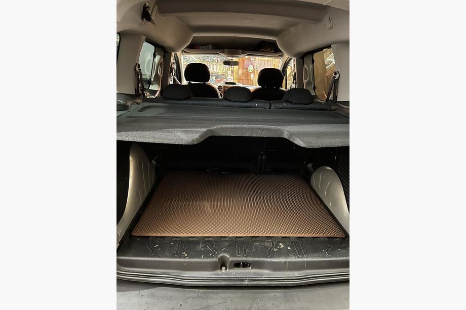 Peugeot Partner Tepee 2008-2018 Dywanik bagażnika (EVA, ceglasty) Krótki Rozstaw Osi Image