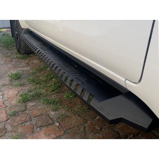 Progi boczne Dakar V1 bez LED (2 szt, metal) Toyota Hilux 2015- zdjęcia 2