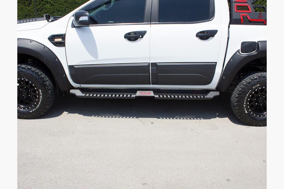 Isuzu D-Max 2011-2019 Progi boczne Dakar V2 bez LED (2 szt, metal) Zdjęcia 2
