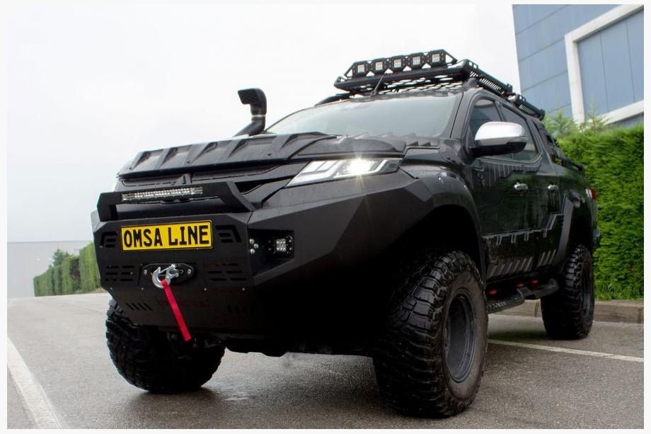 Mitsubishi L200 2015-2024 Przedni zderzak z osłoną silnika Dakar (2019+) Image