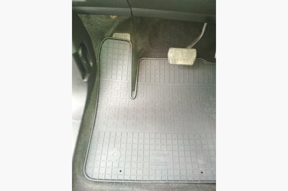 Ford Kuga/Escape 2013-2019 Gumowe dywaniki Polytep (4 szt) Zdjęcia 3