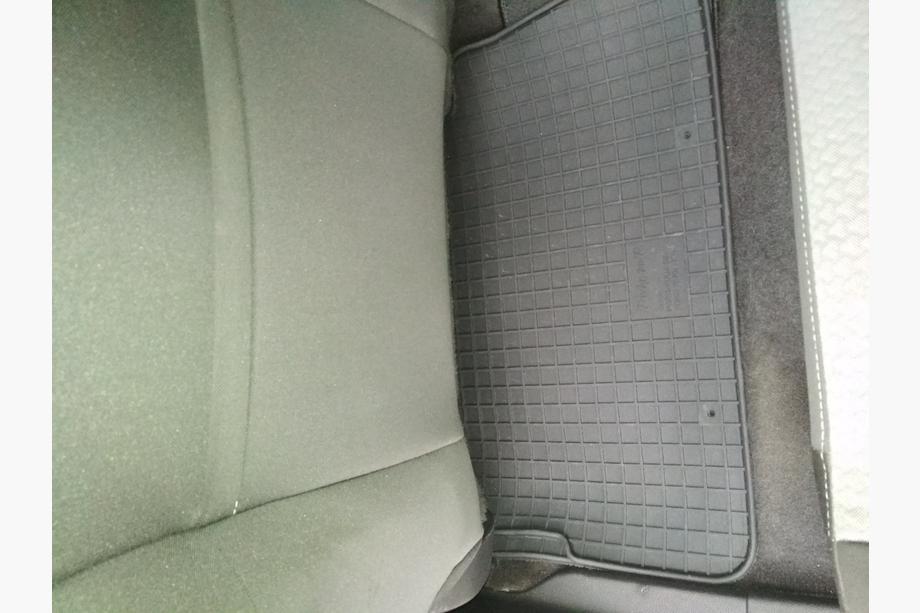 Ford Kuga/Escape 2013-2019 Gumowe dywaniki Polytep (4 szt) Zdjęcia 8