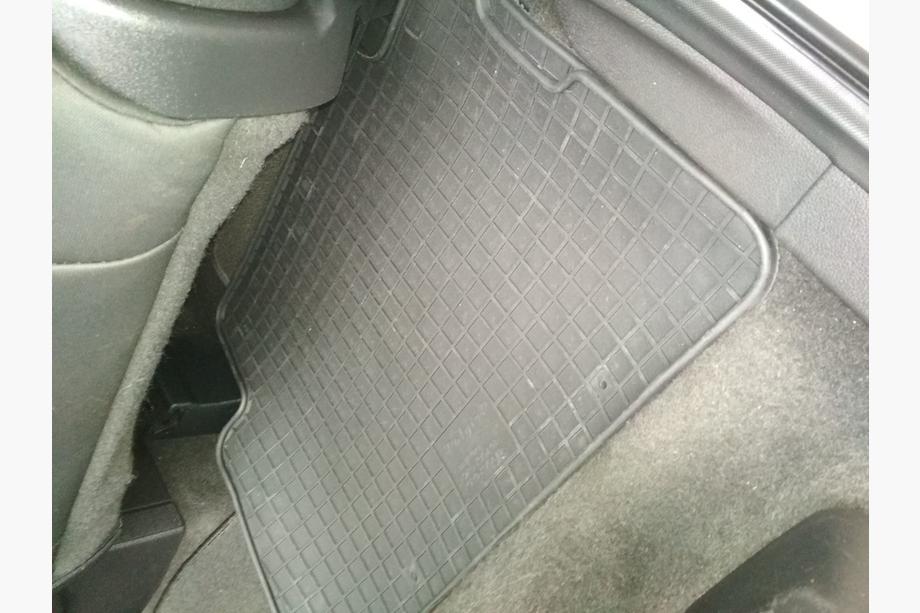 Ford Kuga/Escape 2013-2019 Gumowe dywaniki Polytep (4 szt) Zdjęcia 7