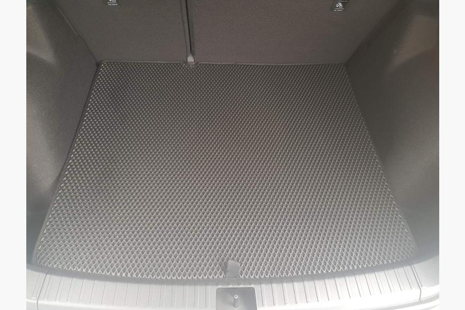 Volkswagen E-Tharu 2020- Dywanik bagażnika (EVA, Czarny) Image