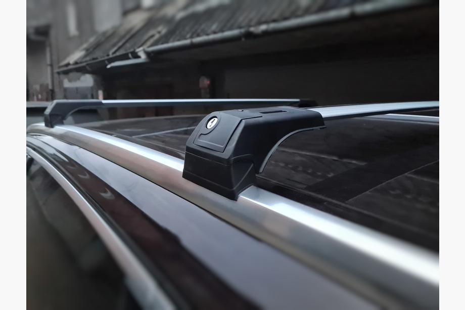 Audi Q7 2015–2026 Bagażnik dachowy na zintegrowane relingi Skybar (2 szt.) Czarny Image
