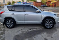Toyota Rav 4 2006-2013 Poszerzenia nadkoli (4 szt, czarne, plastik ABS) zdjęcia 1