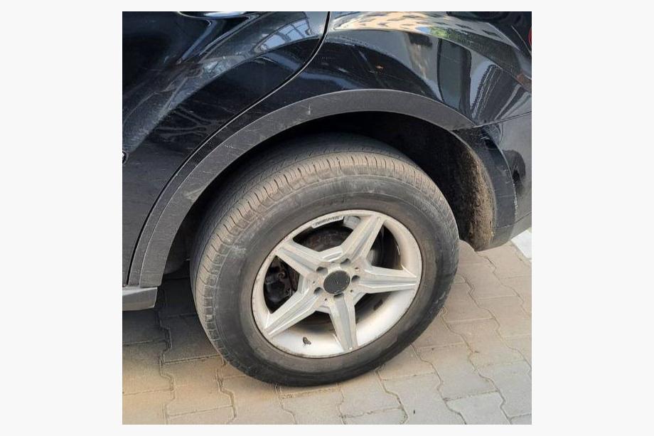 Mercedes ML W164 2005-2011 Poszerzenia nadkoli (4 szt, czarne, plastik ABS) Zdjęcia 2