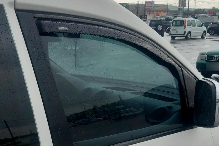 Opel Combo 2019- Deflektory szyb wsuwane (2 szt, HIC) Image