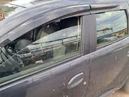 Dacia Duster 2008-2018 Deflektory Okien (4 szt., Sunplex Sport) zdjęcia 2