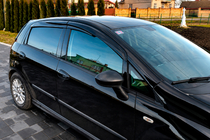 Fiat Punto Grande/EVO 2006-2018 Deflektory Okien (4 szt., Sunplex Sport) zdjęcia 3