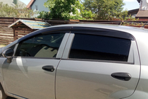 Fiat Punto Grande/EVO 2006-2018 Deflektory Okien (4 szt., Sunplex Sport) zdjęcia 11