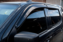 Isuzu D-Max 2019- Deflektory Okien (4 szt., Sunplex Sport) zdjęcia 1