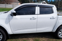 Isuzu D-Max 2019- Deflektory Okien (4 szt., Sunplex Sport) zdjęcia 6