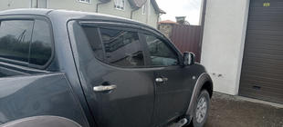Mitsubishi L200 2006-2015 Deflektory Okien (4 szt., Sunplex Sport) zdjęcia 6