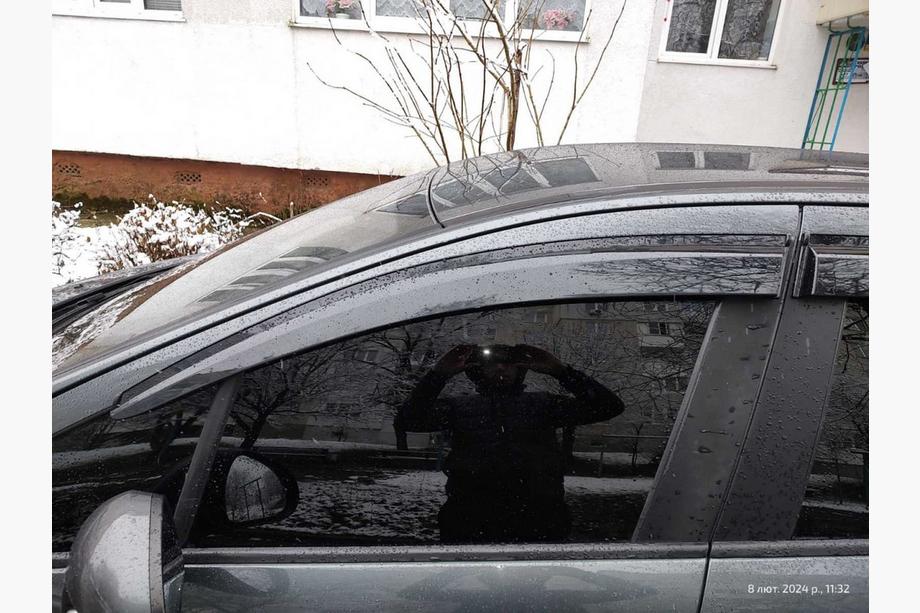 Peugeot 307 2001-2008 Deflektory Szyb HB (4 szt., Sunplex Sport) Image
