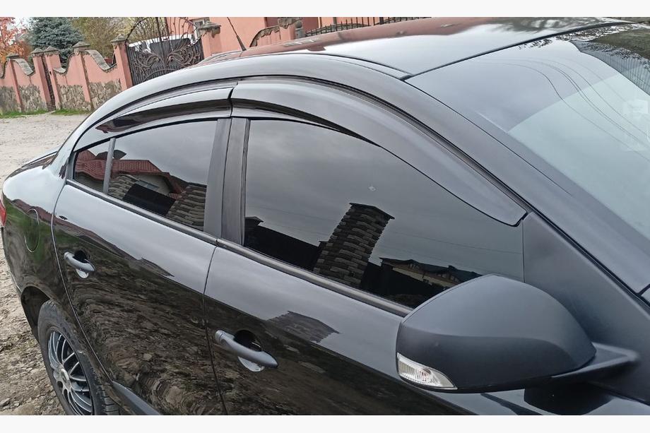 Renault Fluence 2009-2016 Deflektory Okien (4 szt., Sunplex Sport) Image