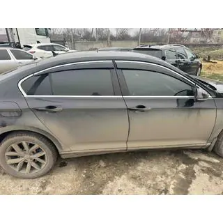 Deflektory szyb z chromowaną listwą SD (4 szt., Sunplex Chrome) zdjęcia 3