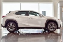 Lexus UX 2018- Deflektory szyb z listwą chromowaną (4 szt, HIC) zdjęcia 2