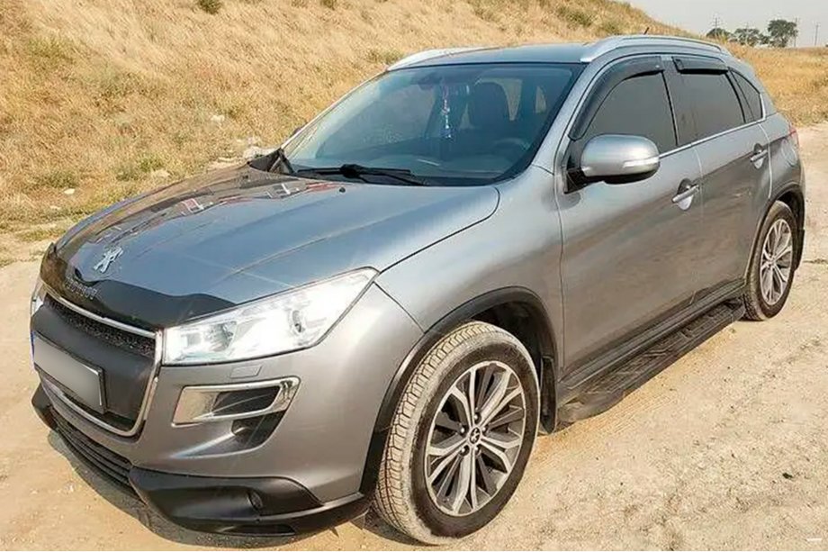 Peugeot 4008 2012-2017 Deflektory Okien (4 szt, HIC) Image