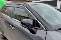 Toyota Rav 4 2019–2025 Deflektory szyb z listwą chromowaną (4 szt, HIC) zdjęcia 1