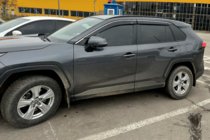 Toyota Rav 4 2019–2025 Deflektory szyb z listwą chromowaną (4 szt, HIC) zdjęcia 6