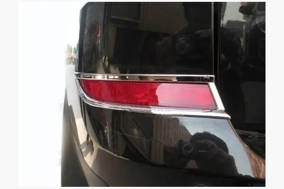 BMW X5 E70 2007-2013 Chromowane nakładki na tylne światła przeciwmgielne (2 szt.) Image