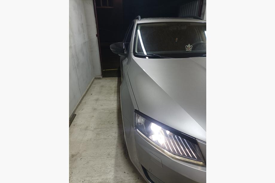 Skoda Octavia III A7 2013-2019 Nakładki na Lusterka BMW-Style (2 szt) Zdjęcia 5