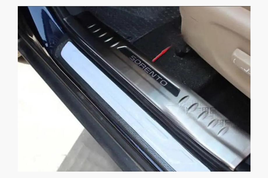 Kia Sorento II XM 2009-2014 Nakładki na wewnętrzne progi ze stali nierdzewnej Libao 2013+ (4 szt.) Image