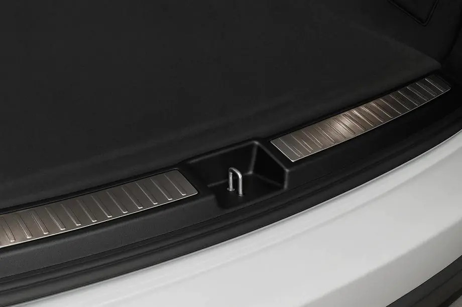 Mercedes GLK class X204 2008-2015 Nakładki na próg bagażnika Libao 2008-2012 (2 szt, stal nierdzewna) Image