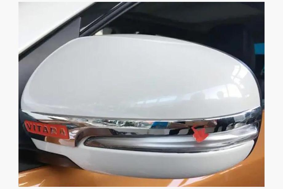 Suzuki Vitara 2015- Chromowane Listwy na Lusterka (ABS) Image
