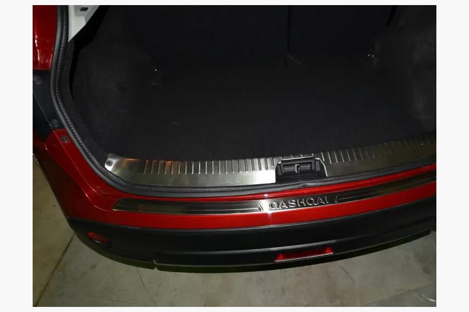 Nissan Qashqai 2010-2014 Nakładka na próg bagażnika Libao (stal nierdzewna) Image
