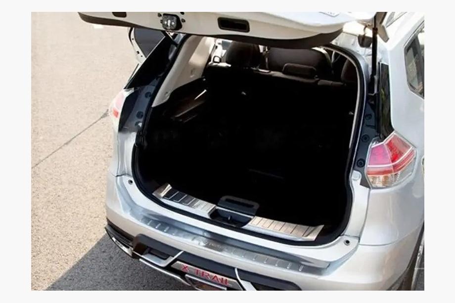 Nissan X-trail T32/Rogue 2014-2021 Nakładka na próg bagażnika Libao (stal nierdzewna) Zdjęcia 2