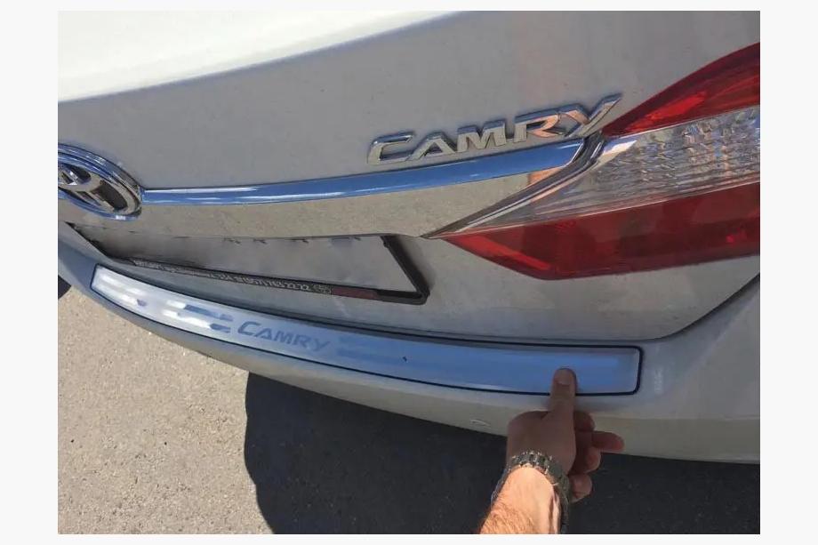 Toyota Camry 2011–2017 Nakładka na tylny zderzak Libao Stal Nierdzewna Image