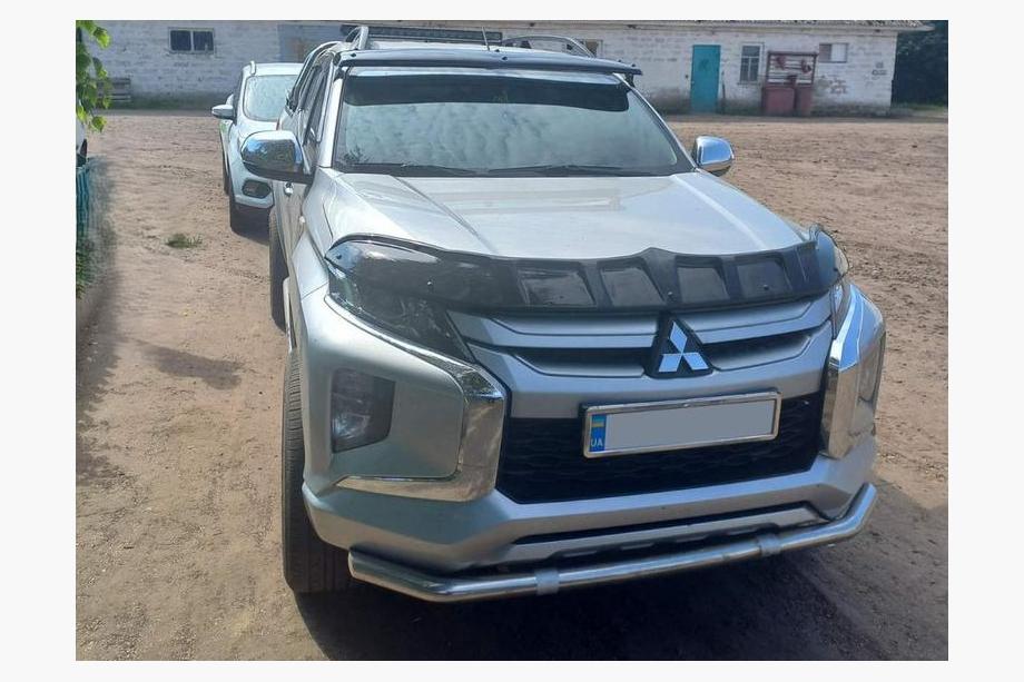 Mitsubishi L200 2015-2024 Deflektor maski (2019+, EuroCap Dragon) Image