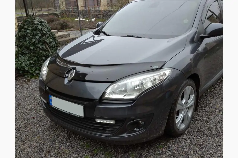 Renault Megane III 2009-2016 Deflektor maski 2009-2013 (EuroCap) Image