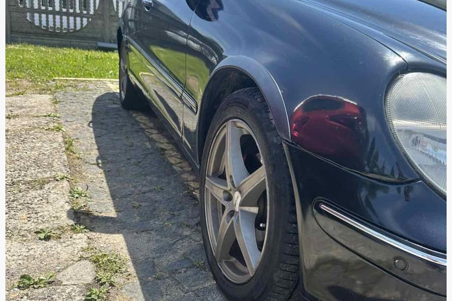 Mercedes C-class W203 2000-2007 Poszerzenia nadkoli SD (4szt, czarne, plastik ABS) Zdjęcia 2