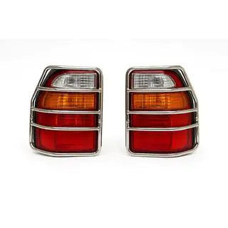 Osłony Tylnych Lamp Chromowane (do Land Cruiser 105) zdjęcia 1