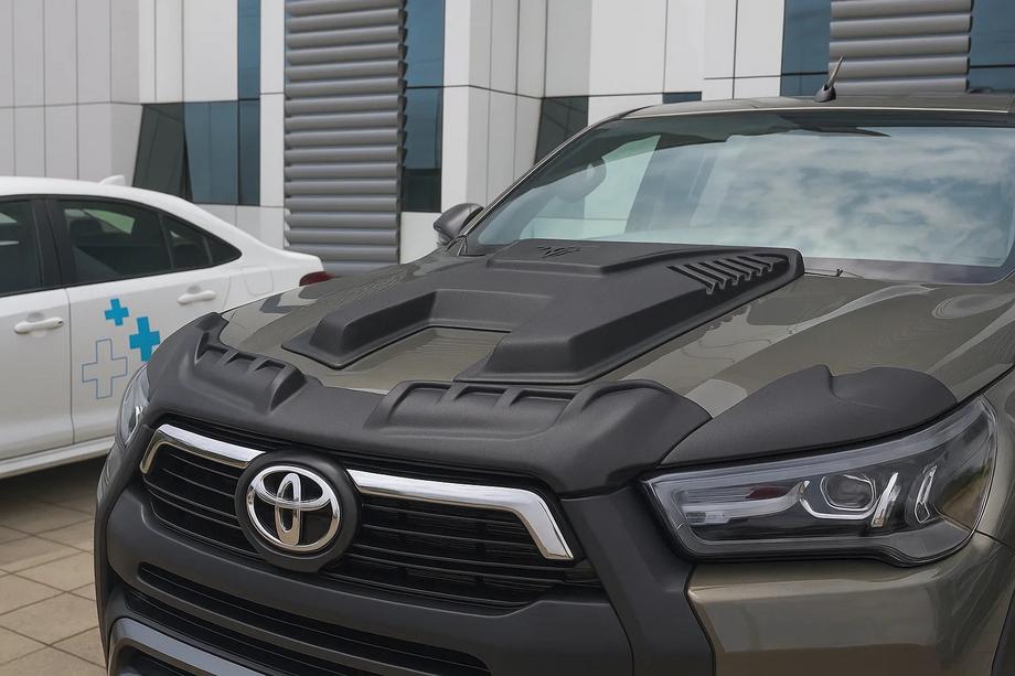 Toyota Hilux 2015- Nakładka na maskę (2021+, ABS) Image