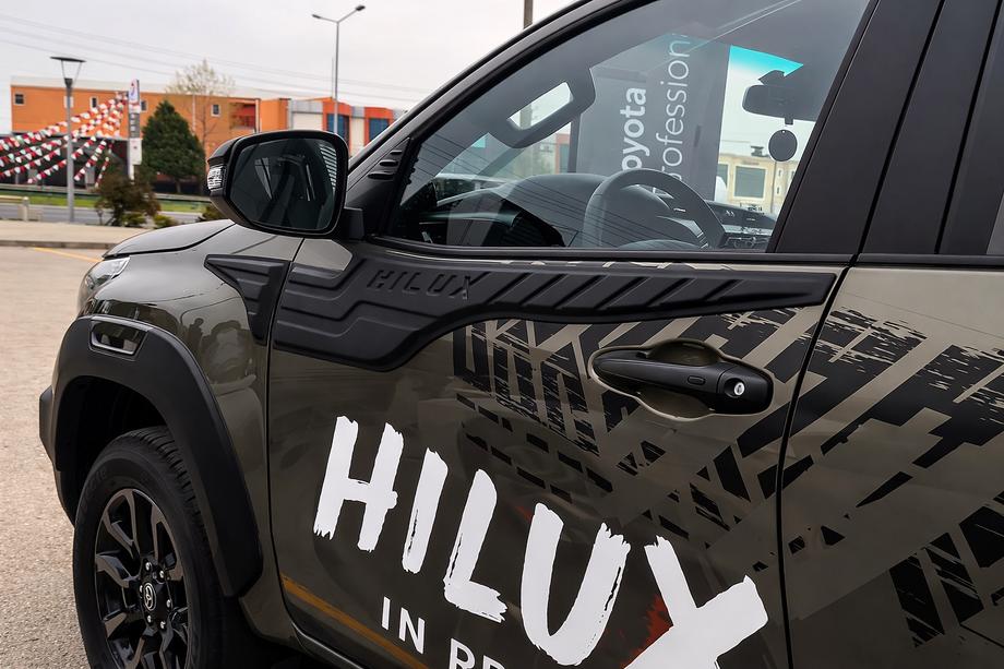 Toyota Hilux 2015- Listwy gorne drzwi (4 szt, ABS) Image