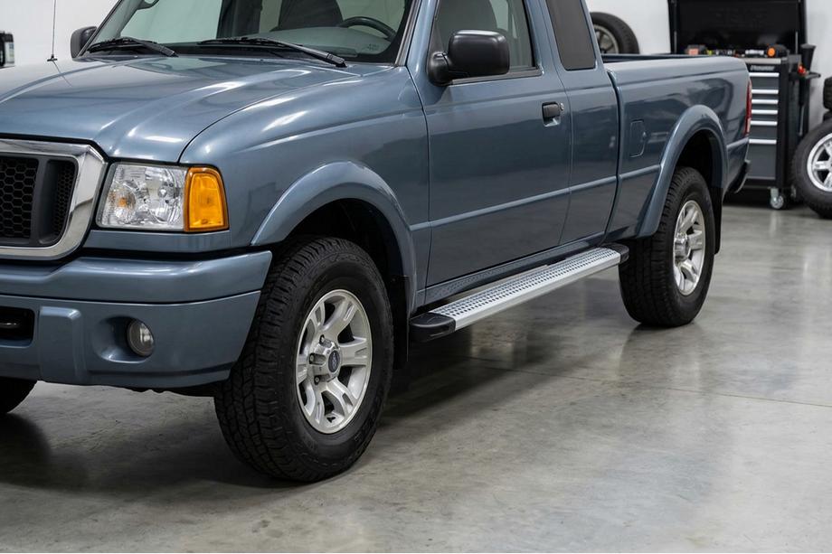 Ford Ranger 2002-2006 Progi Boczne Maya V2 (2 szt., Aluminium) Image