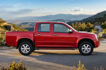 Isuzu D-Max 2002-2011 Progi Boczné Maya Red (2007-2012, 2 szt., Aluminium) zdjęcia 1