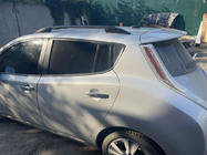 Nissan Leaf 2010-2017 Relingi dachowe Skyport (czarne) zdjęcia 2