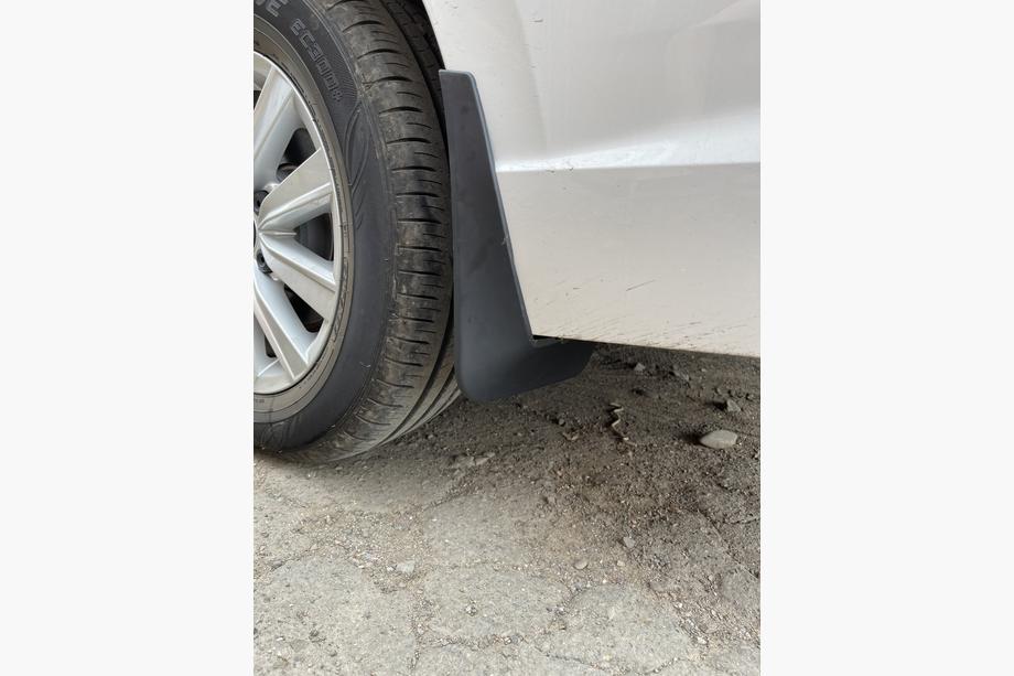 Volkswagen Lavida/e-Lavida 2019- Chlapacze Premium (4 szt) Image