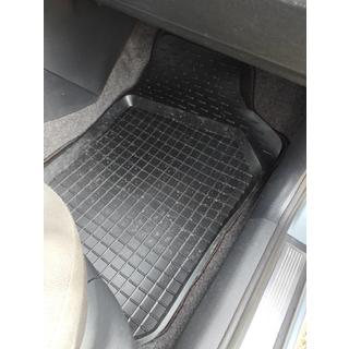Dywaniki gumowe z rantem (4 szt, Polytep) Skoda Fabia 2000-2007 zdjęcia 2