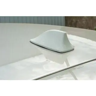 Antena typu shark fin (biała, ABS) zdjęcia 1