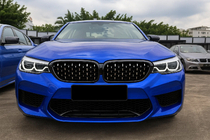 BMW Seria 5 G30/G31 2017–2023 Wloty grilla Diamond Silver V2 (2017-2020, Czarna ramka) zdjęcia 1