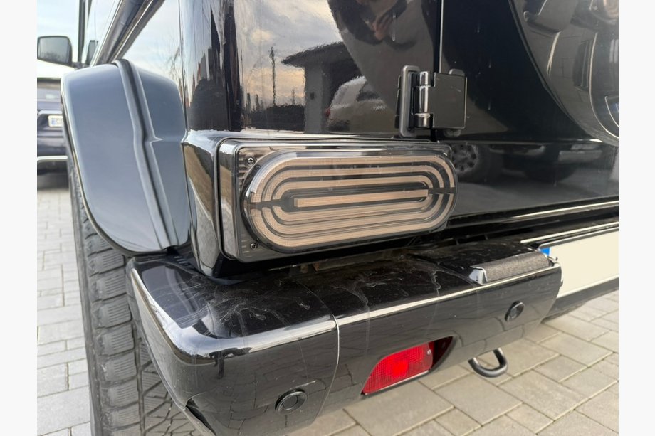 Mercedes G class W463 1990-2018 Tylne Lampy W464 Black Edition V2 Image