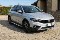 Fiat Tipo Cross 2021- Progi Boczné Fullmond (2 szt., Aluminium) zdjęcia 1