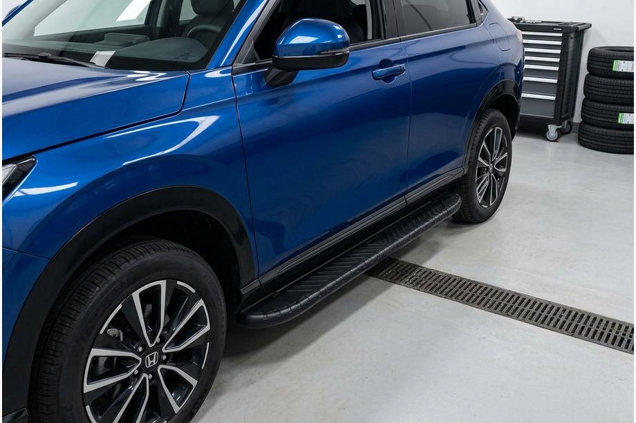 Honda HR-V 2021- Progi Boczne Bosphore Black (2 szt., Aluminium) Image